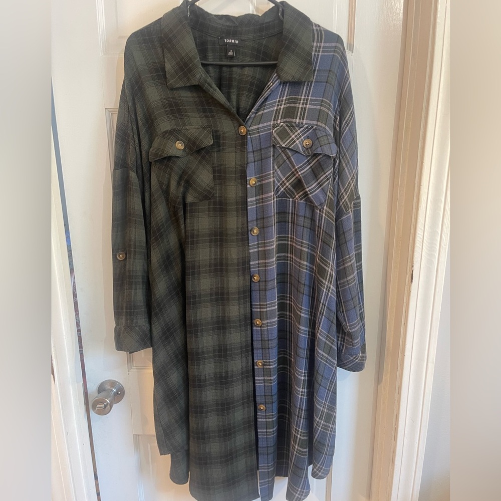Torrid Black and Blue Plaid Tunic Button Down Shirt